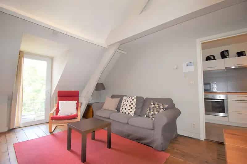 Gemeubeld 2 Slaapkamers Appartement te Koop Antwerpen