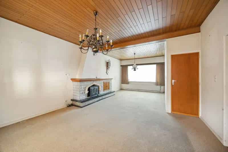 Ruime woning met renovatiepotentieel te Putte-Kapellen