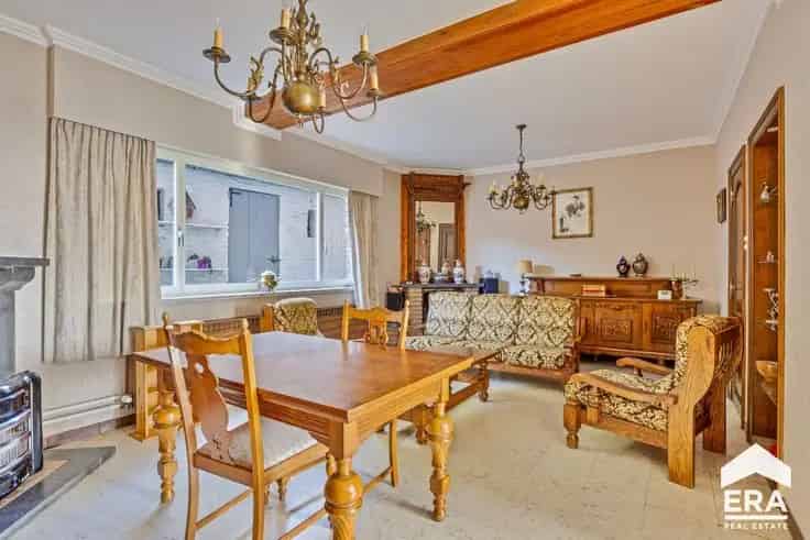 Huis Te Koop Gingelom: 4 Slaapkamers, Te Renoveren