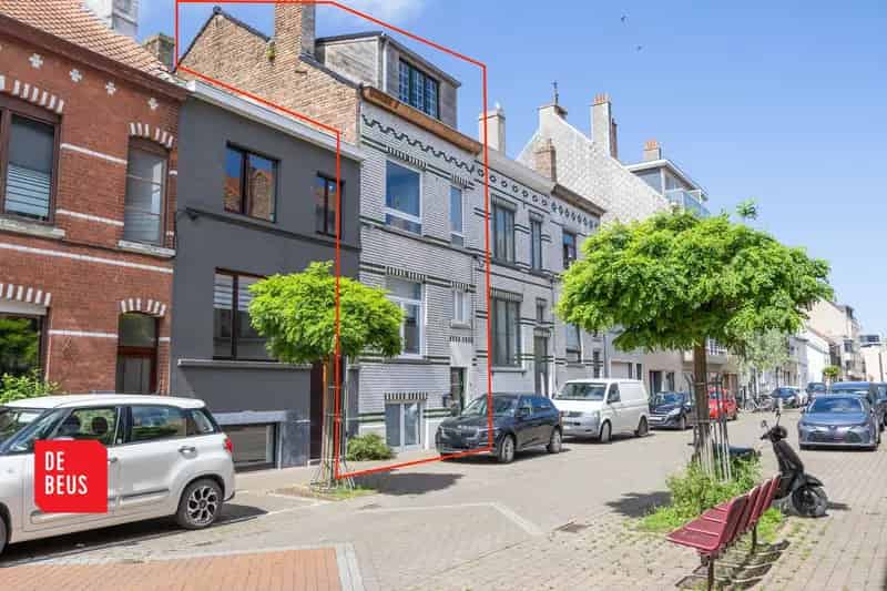 Huis te koop Oostende 6 slaapkamers 6 badkamers zonnig terras
