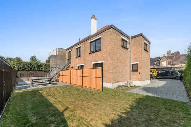 Gerenoveerde Villa te Koop Koksijde 6 Slaapkamers