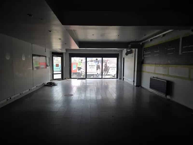 Handelszaak Maasmechelen Toplocatie
