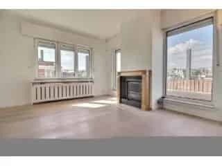 Penthouse te Huur Elsene - 134m² met Terras - Nabij Bois de la Cambre