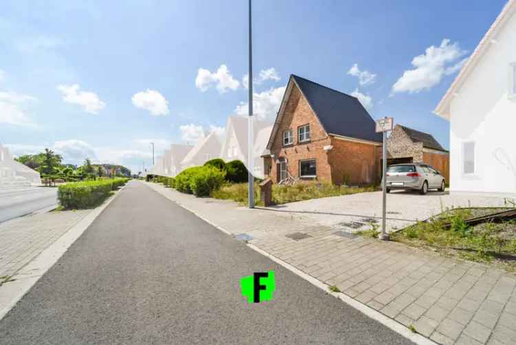 Ruime ruwbouwwoning nabij centrum Jabbeke