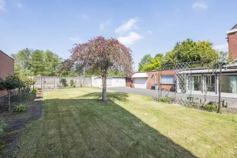 Huis te koop: 4 slaapkamers, magazijn 67m², zonnige tuin