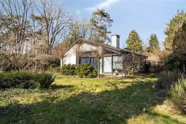 Huis Te Koop te Keerbergen: Te renoveren woning op ruim perceel