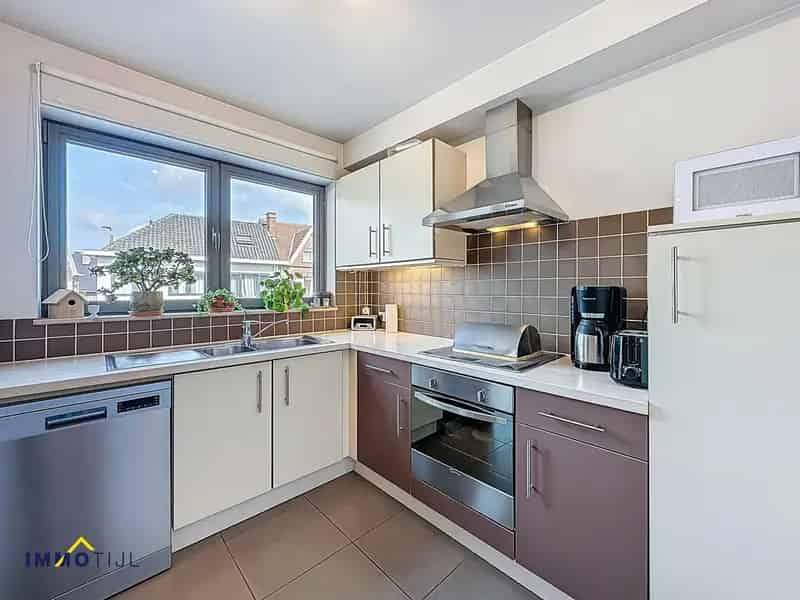 Ruim en lichtrijk appartement met garage op toplocatie!