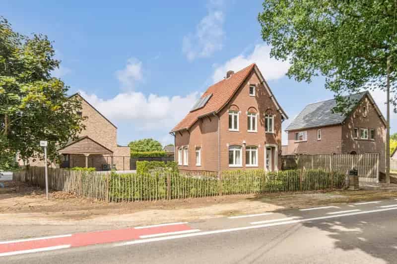 Gezinswoning Geistingen Kinrooi gerenoveerd 5a65ca
