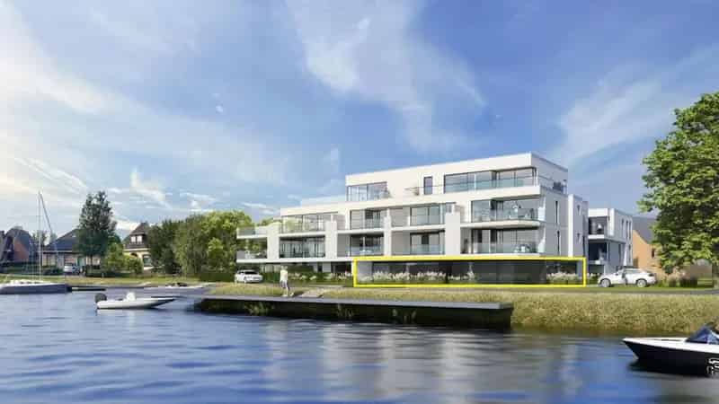 Prachtige Nieuwe Handelsruimte Op Toplocatie!