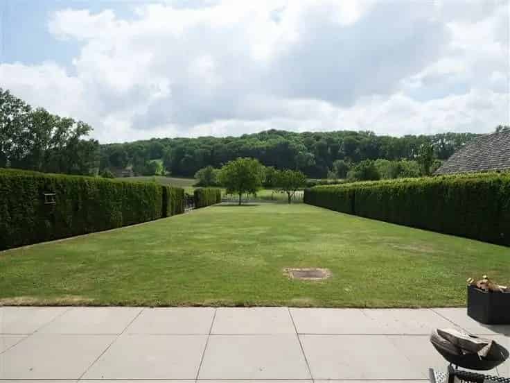 Moderne Villa Te Koop met Prachtig Uitzicht