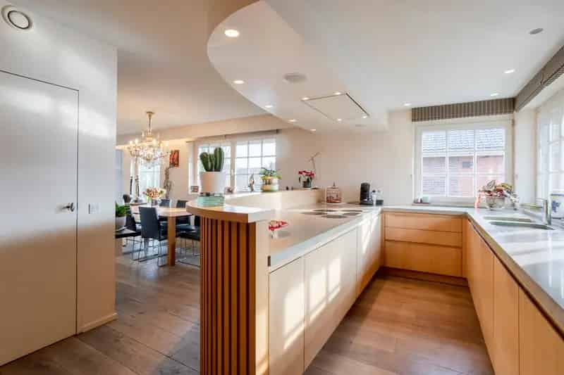 Duplex Appartement Ruiselede  Jacuzzi Sauna 3 Garageboxen