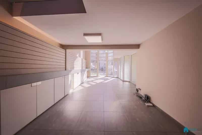 Handelsruimte Sint-Pieters Station Toplocatie