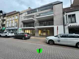 Handelspand te Huur Veurne Centrum 117m²