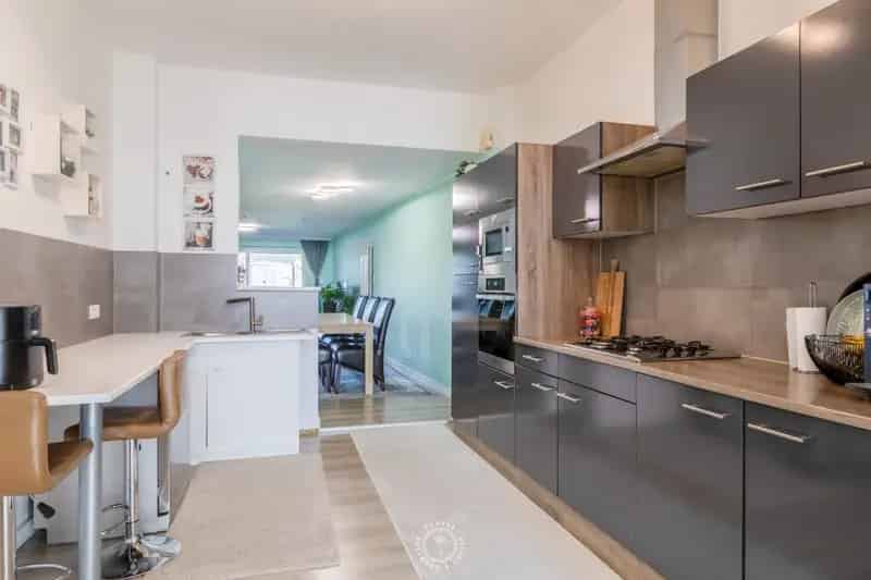 Huis te koop: 4 slaapkamers, zonnige tuin, nabij E17