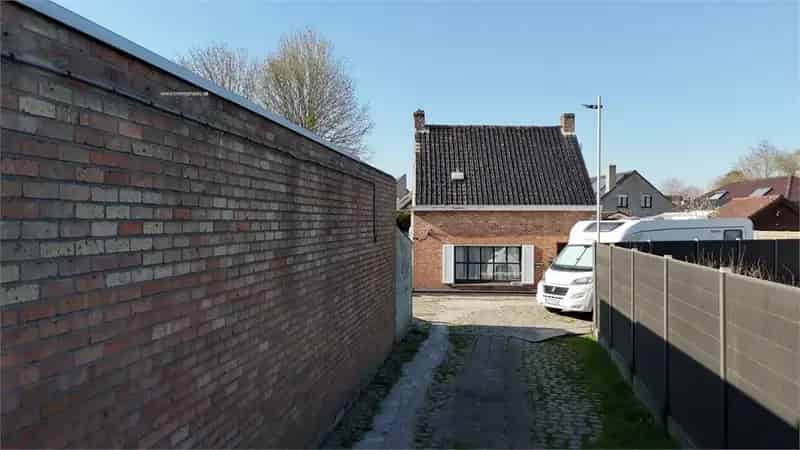 Bouwgrond met 2 slaapkamers te renoveren Koekelare