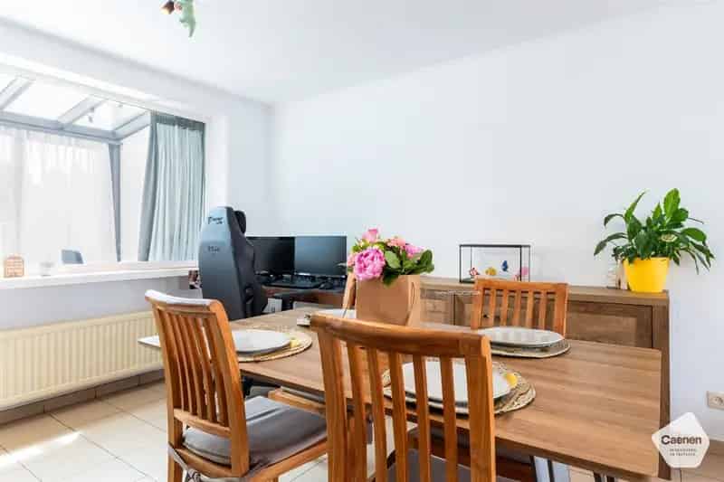 Huis te koop Sint-Michiels: 3 slaapkamers, dubbele garage, tuin