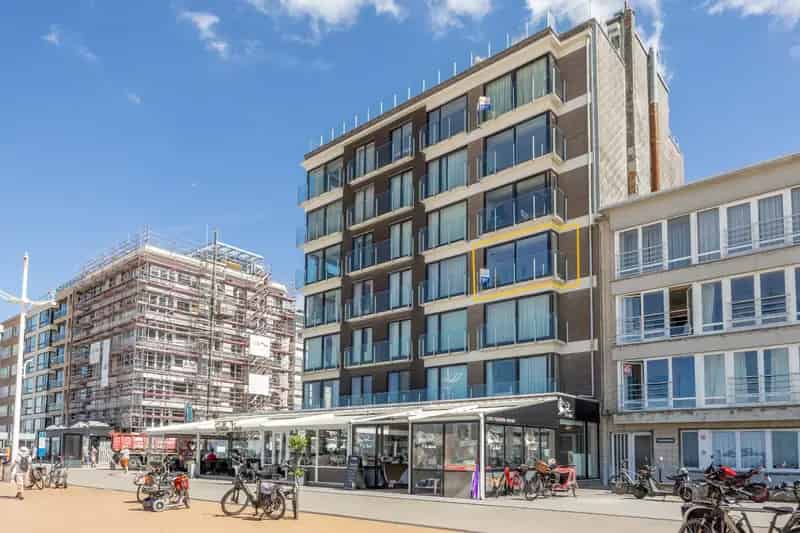 Appartement te koop Sint-Idesbald: Zeezicht