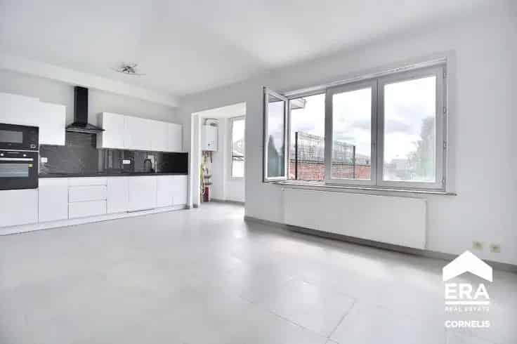 Appartement Te Koop Anderlecht 2 Slaapkamers Terras