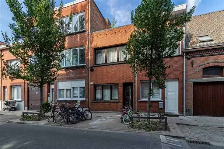 Huis Te Koop Merksem 2 Slaapkamers 87m²