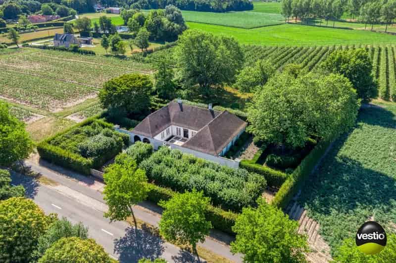 Exclusieve Villa Hasselt 5000m² Bosrijke omgeving