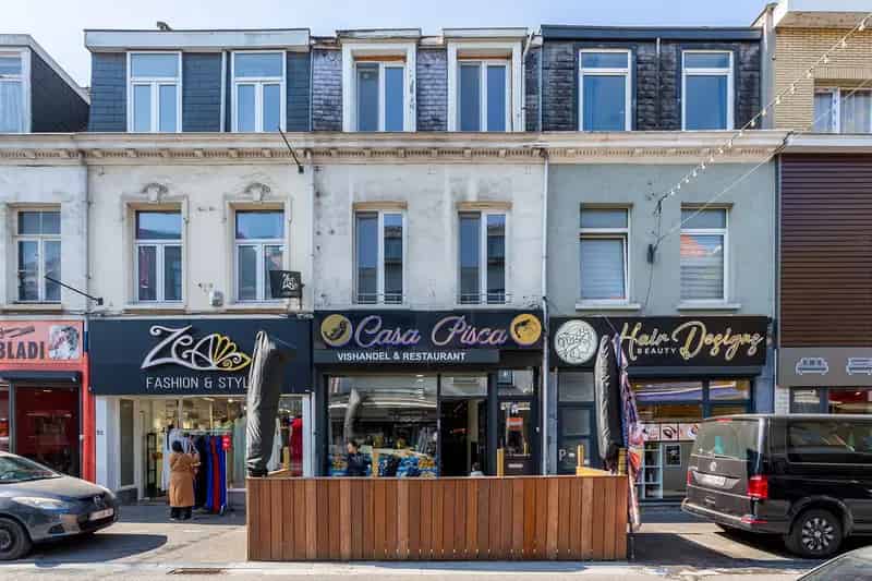 Handelspand met Duplexappartement te huur Antwerpen