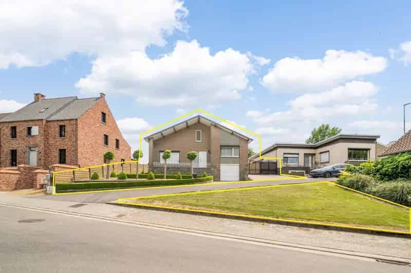 Vrijstaande woning met tuin te koop nabij centrum
