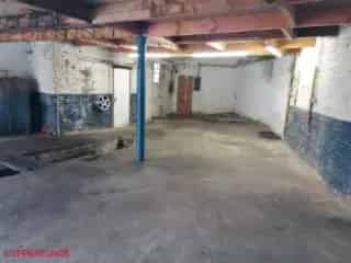 Garage te Koop Châtelet 100m² - Investeerders en Opslag