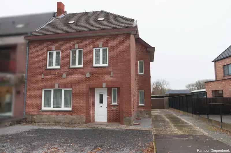 Ruime gezinswoning te renoveren Diepenbeek