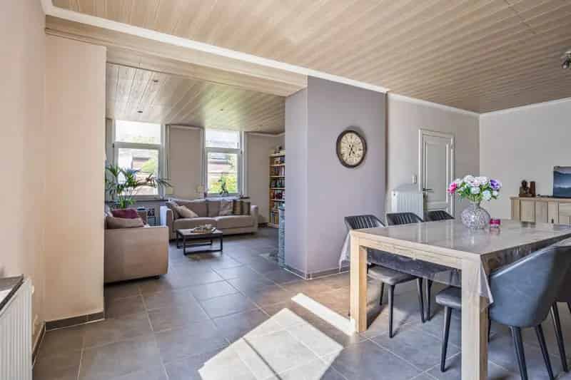 Instapklare woning 3 slaapkamers zonnige tuin