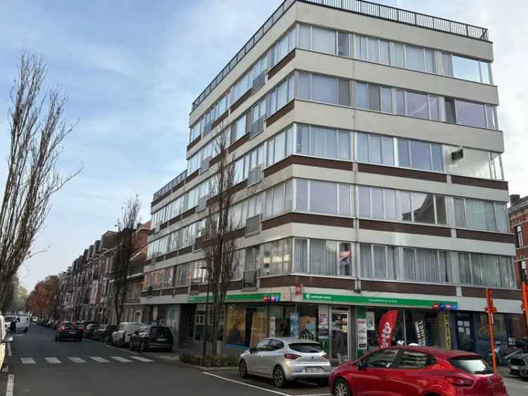 Commerciële ruimte te koop in de buurt van het centrum