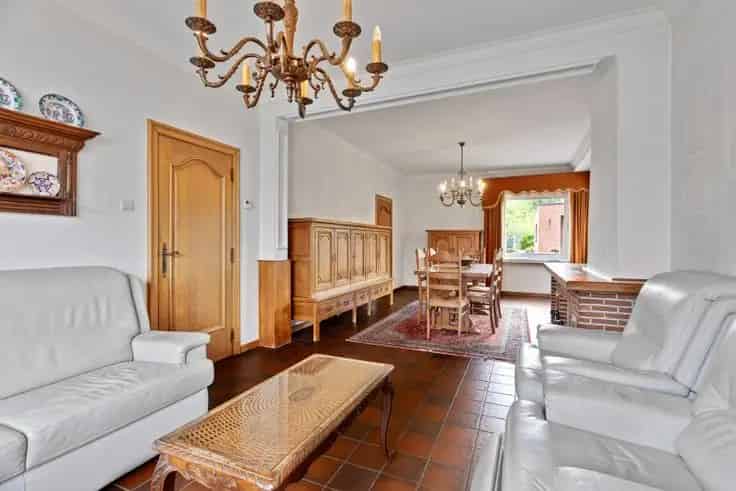 Gezinswoning 3 slaapkamers te renoveren