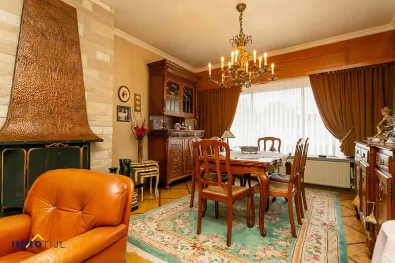 Te renoveren woning met 3 slaapkamers en tuin te Baasrode
