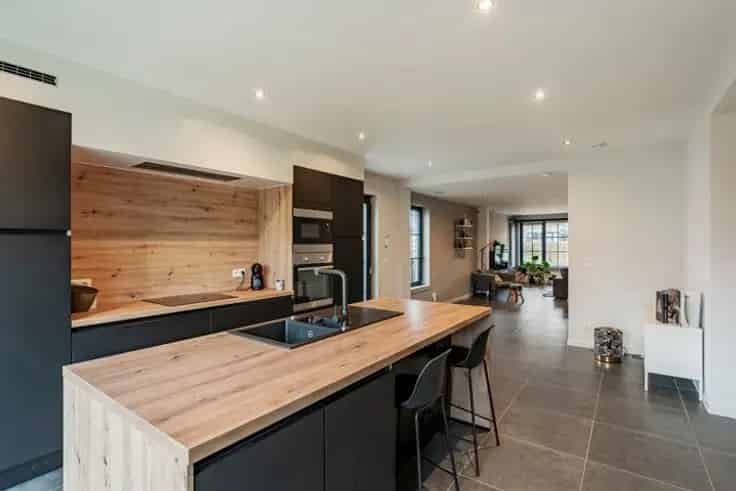 Huis Te Koop Voortkapel: Instapklare woning 3 slaapkamers