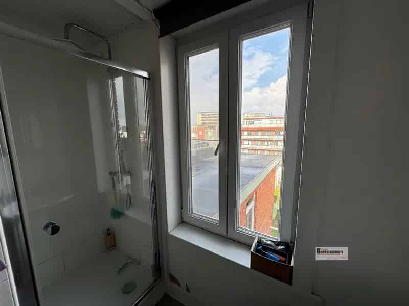 Appartement te koop Berchem: 1 slaapkamer, instapklaar