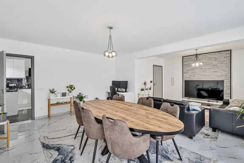 Gerenoveerd Appartement 2 slaapkamers Erembodegem