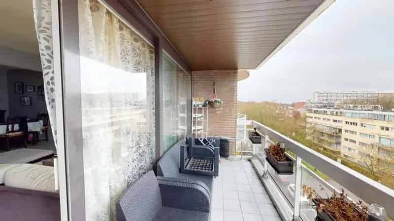 Appartement te Evere 3 slaapkamers 118m2 Nabij winkels en openbaar vervoer
