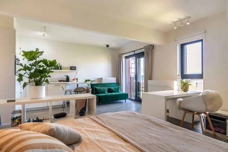 Studio Te Koop: Instapklare Studio met Balkon 36m2