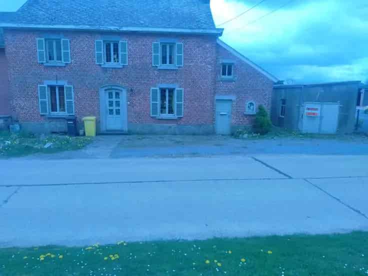 Huis te renoveren op het platteland