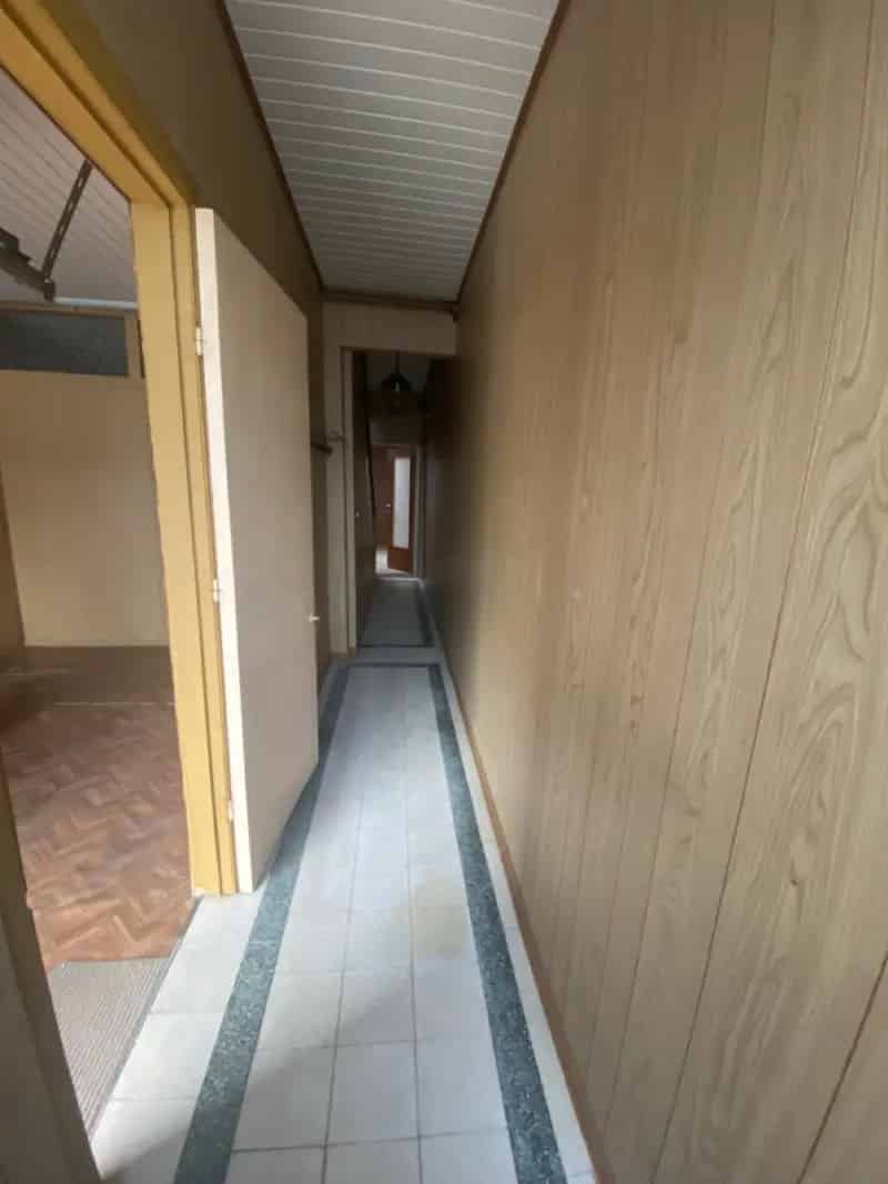 Huis te koop Hoboken: Te renoveren woning met potentieel
