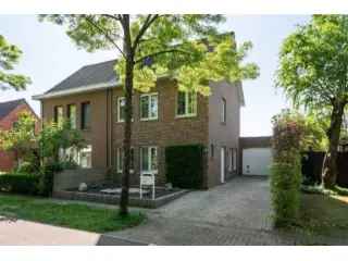 Huis te koop Brasschaat 3 slaapkamers grote tuin