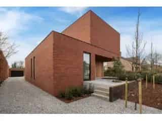 Moderne Villa te Huur - Ruime Tuin en Garage