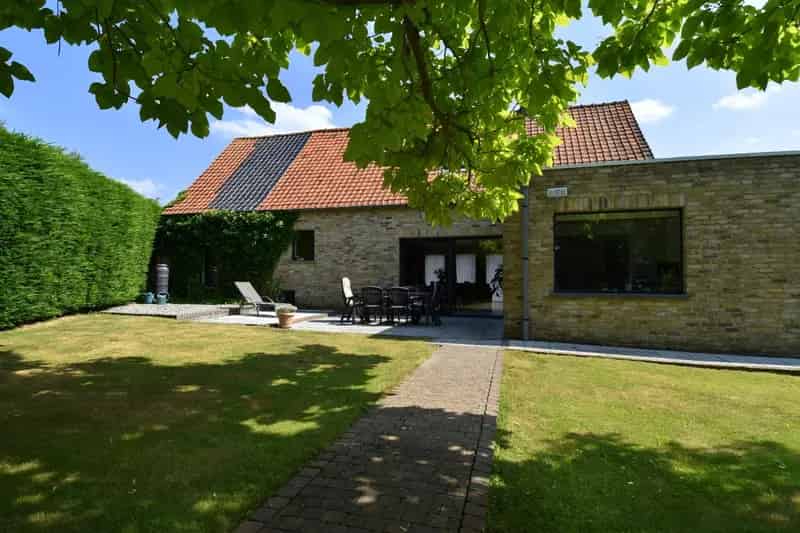 Huis te koop Sint-Eloois-Winkel 4 slaapkamers landelijk wonen