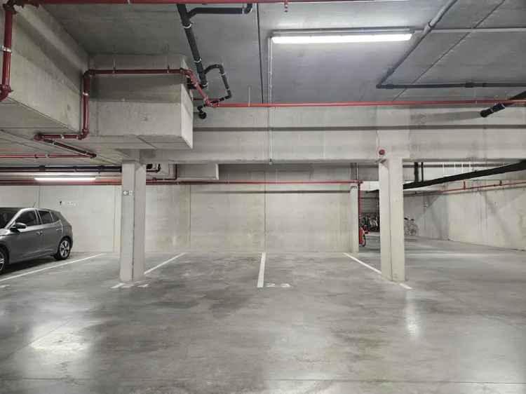 Garage te Koop Brugge Centrum - Ondergrondse Parkeerplaats