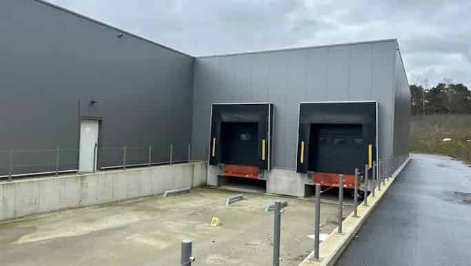 Magazijn te huur 8000m2 Mol