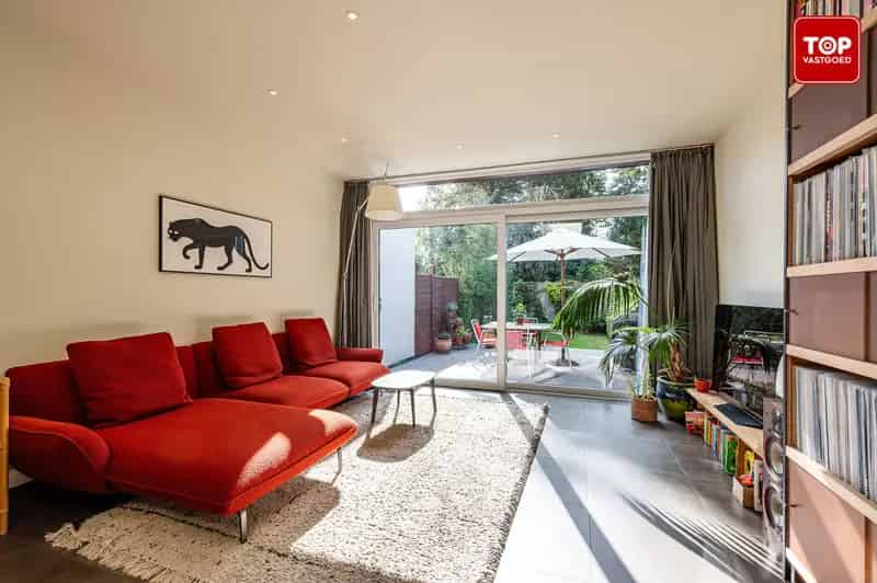 Instapklare en energiezuinige woning met zonnige tuin vlakbij de Bourgoyen