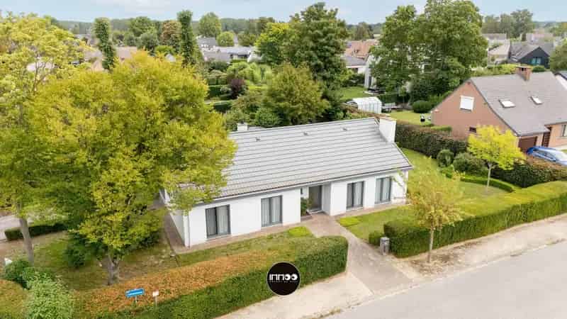 Moderne Bungalow te Koop in Rustige Wijk