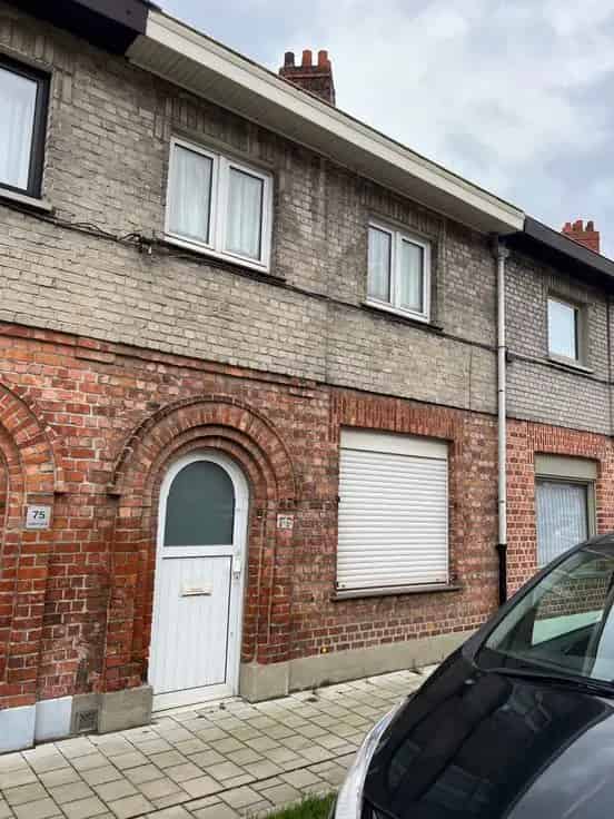 Huis Te Koop Volledig Te Renoveren Rijwoning