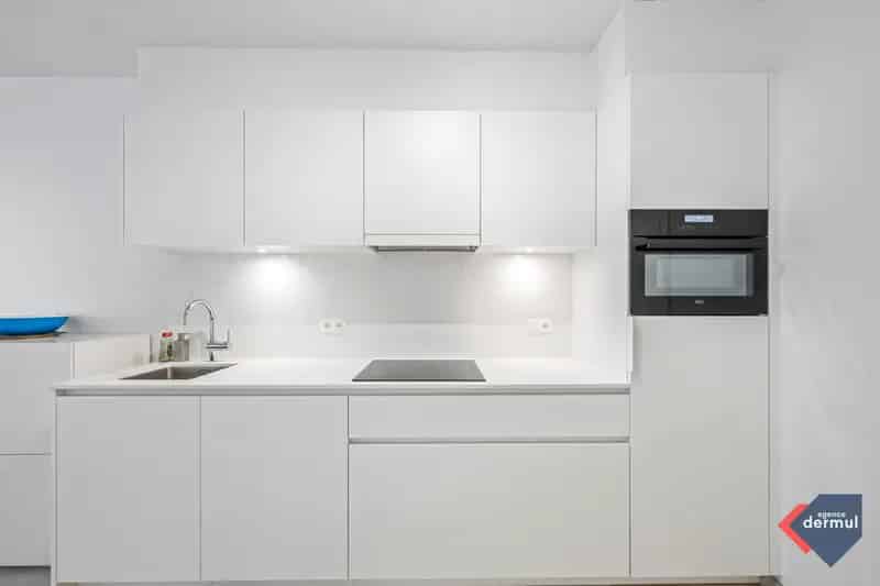Appartement te koop Oostende: Modern appartement met jachthaven uitzicht