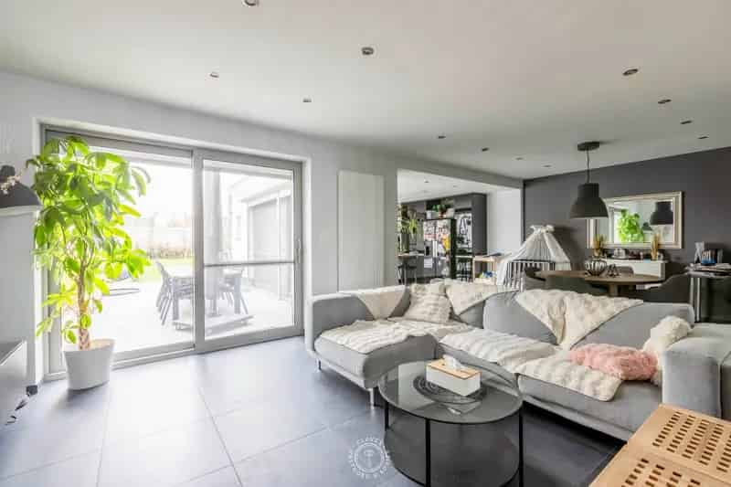 5 Slaapkamers 3 Badkamers Ruime Gezinswoning Topligging