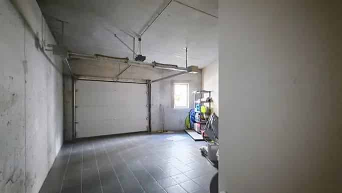 Handelspand te koop Sint-Idesbald 95m² garage